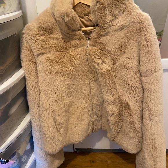 Coat - Picture 1 of 2